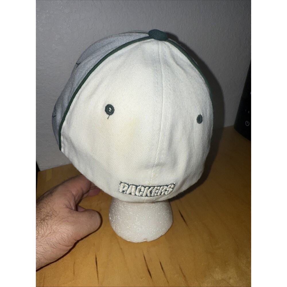 Green Bay Packers Reebok NFL Onfield Hat M/LWhite Football Cap Stretch - Picture 3 of 6